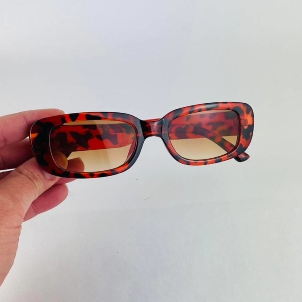 Awesome rectangle red tortoise frame